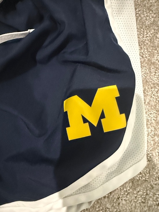 Nike Women's Navy Athletic Shorts with White Trim and Yellow 'M' Logo - Picture 3 of 5